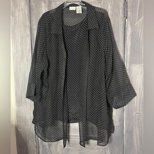 White Stag 2 piece Black 3/4 Sleeve Boxy Blouse with white poka dots